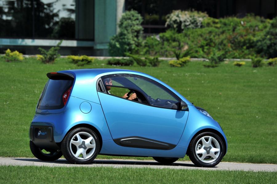  Pininfarina Nido EV 2010 года  (фото 9 из 16)